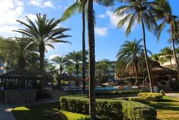 Отель Pueblo Caribe Beach Club