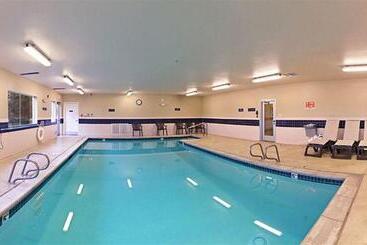 Crystal Inn Hotel & Suites   Midvalley