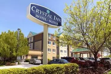 Crystal Inn Hotel & Suites Midvalley