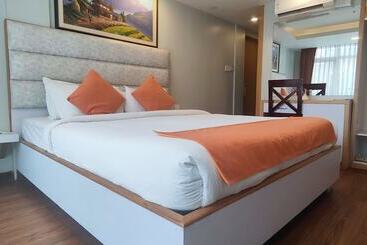 Durbar Hotel & Residence