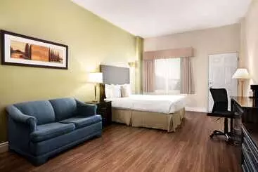 فندق Days Inn By Wyndham Ste. Helene De Bagot