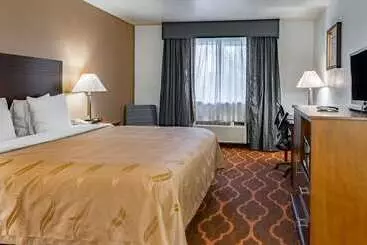هتل Quality Inn & Suites Vancouver North