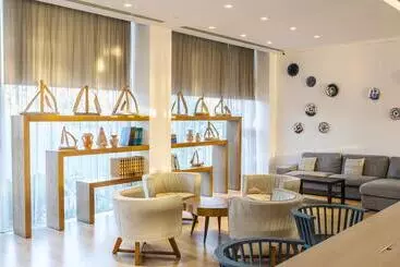 فندق Cavo Maris Beach