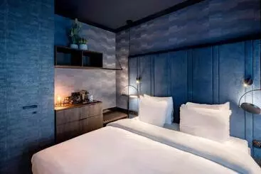 هتل The Highlander Amsterdam