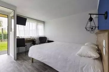 Le 2 By Hotel Akena   La Ferté Bernard