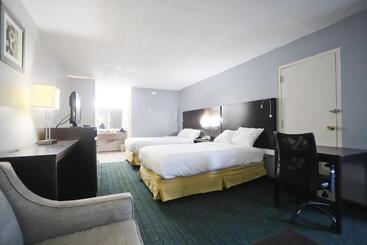 فندق Greenville Inn & Suites