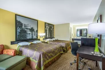 هتل Super 8 By Wyndham Florence