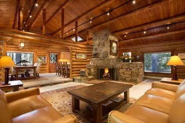 Отель Triple Creek Ranch