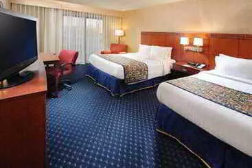 בית מלון כפרי Courtyard Tucson Airport