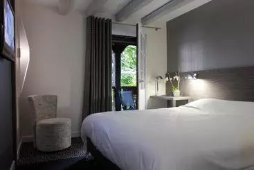 Отель Restaurant Père Benoît