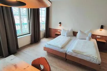 Hotel Theater Und Feriendorf Königsleitn Gmbh