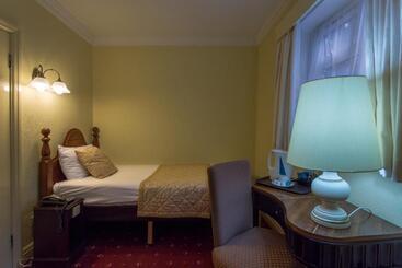 Britannia Country House Hotel & Spa