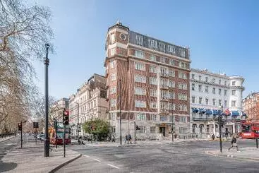 هتل Fountain House