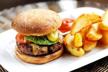 בית מלון כפרי The Montagu Arms