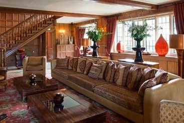 בית מלון כפרי Whatley Manor