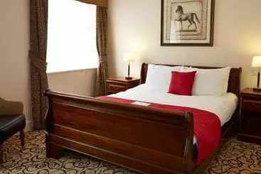 Red Lion Hotel By Greene King Inns