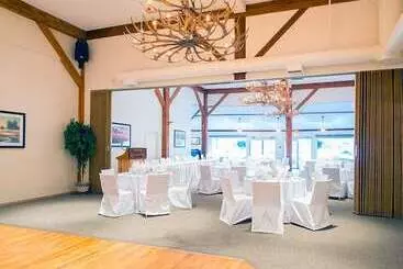 בית מלון כפרי Bayshore Inn & Spa