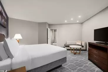 בית מלון כפרי Hilton Garden Inn Calgary Airport