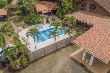 El Rodeo Estancia Boutique Hotel & Steakhouse