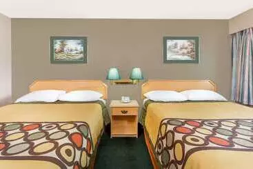 호텔 Super 8 By Wyndham Quesnel Bc