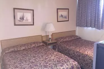 Tyee Village Motel