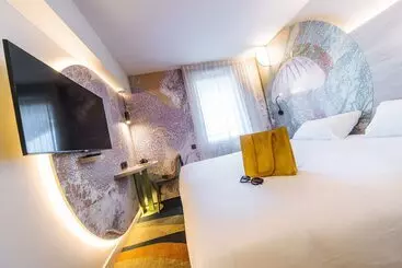 Отель Ibis Styles Antibes