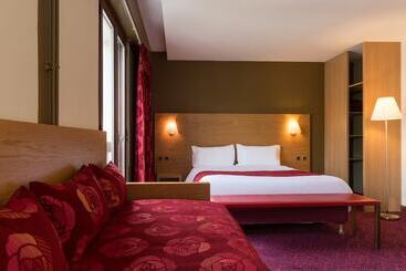 酒店 Hôtel Tour Maje