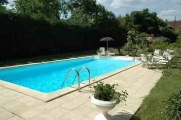 Отель La Roseraie