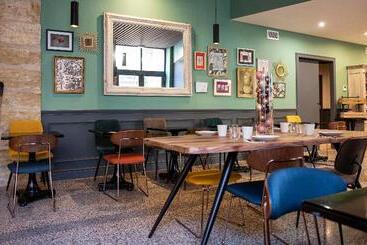 בית מלון כפרי Royal