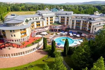 Lotus Therme Hotel & Spa