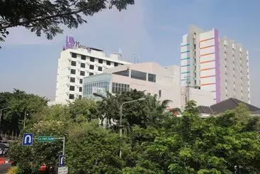 Otel Mercure Surabaya