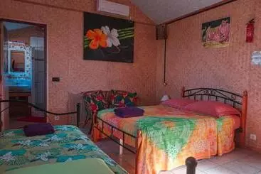 Bed and Breakfast Inaiti Lodge