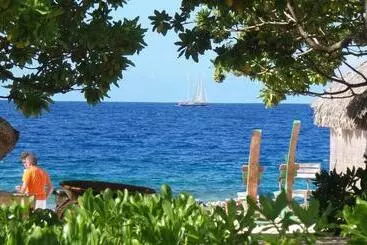 Hostelli Green Lodge Moorea