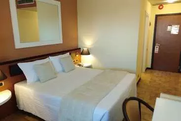 ホテル Rhi Porta Bologna