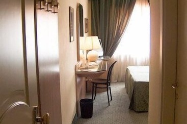 בית מלון כפרי Grande Albergo Potenza