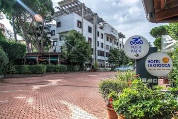 هتل La Giocca