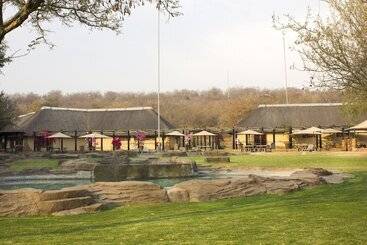 Отель Thabaledi Game Lodge