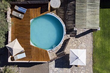 膳宿费 Neuras Wine & Wildlife Estate