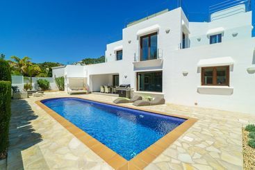 Жильё для туристов Villa Solhabitat Moraira Sports