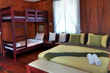 Hotel Rai Lung Tui Homestay