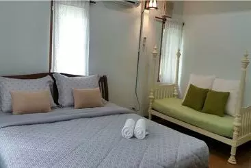 Hotel Rai Lung Tui Homestay