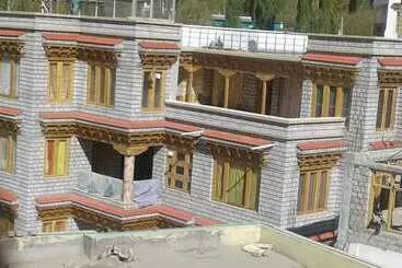 Hotelli Nezer Homestay