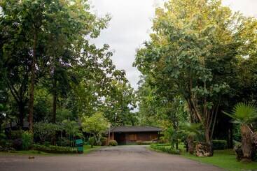 Hotel Wattana Village Resort