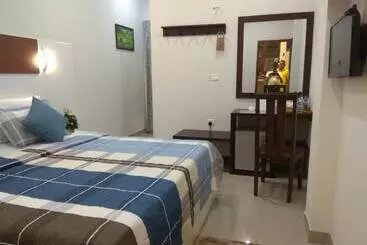 Pensió Diva Villa Transit