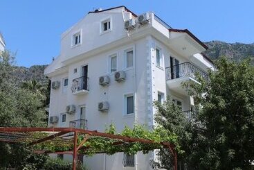 Aparthotel Mina Apart