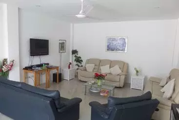 ベッドアンドブレックファースト Jm Compound