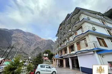 ホテル Sarla Regency