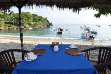 Pensiune Lumbung Bali Huts