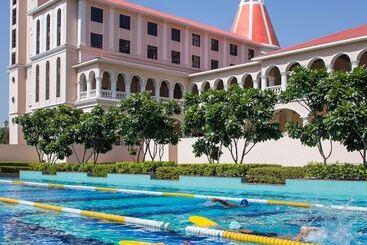 Szálloda Dlf Club 5