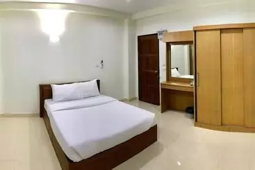 Hotel Tree House Apartment Songkhla